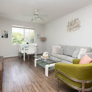 Appartement Two Bedroom Sleeps 6 With Free Parking Near Boating, Los Angeles